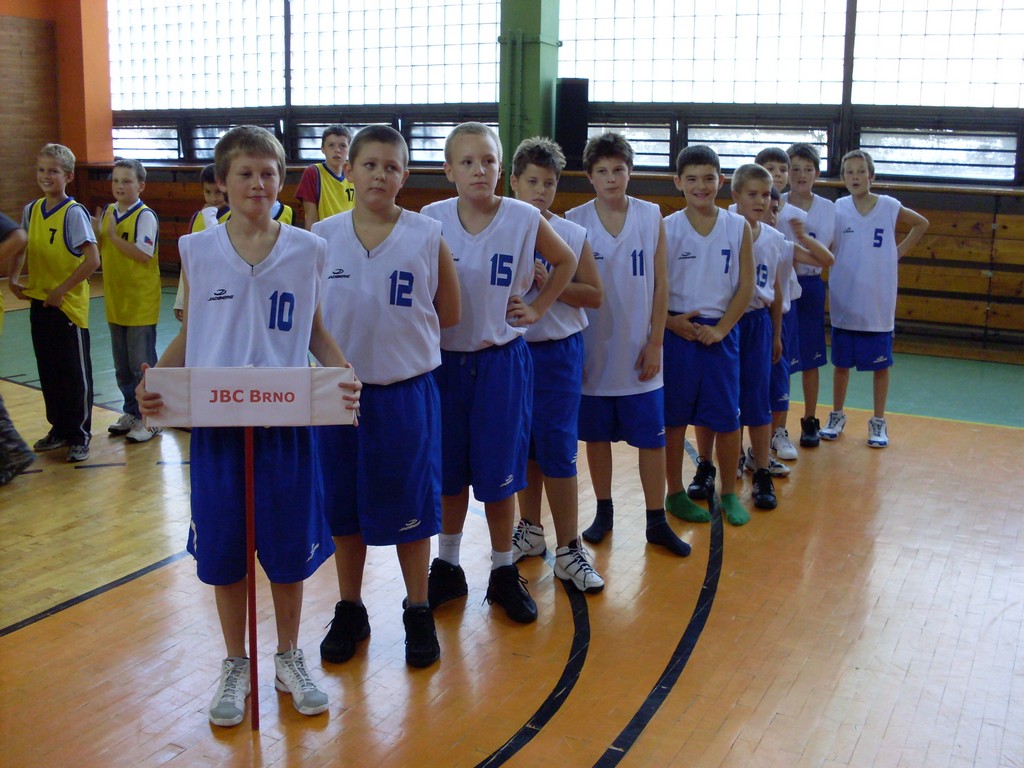 tým JBC Brno 1998 a mladší - vyhlášení.jpg